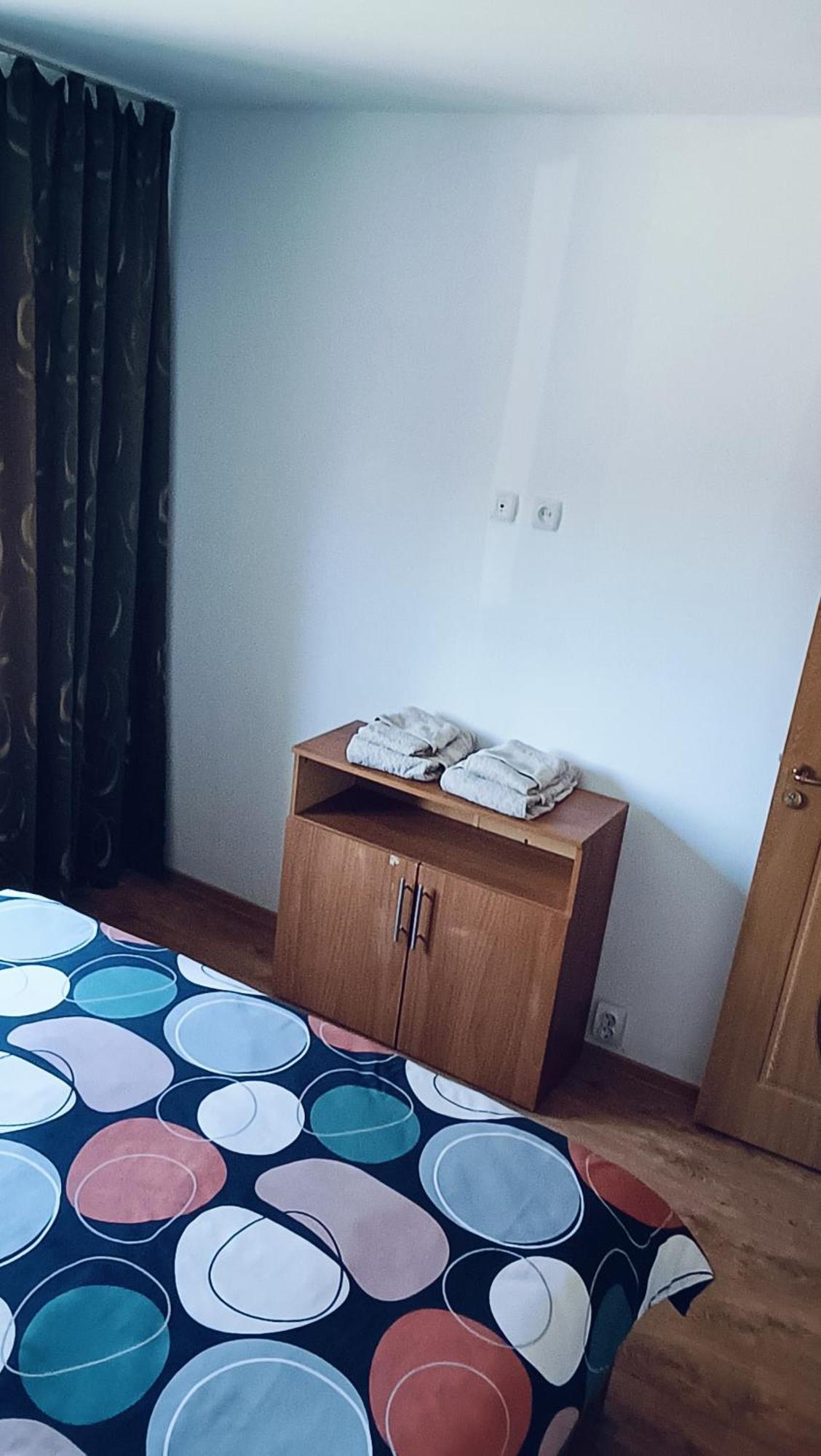 Dana Apartment ปีเตช ภายนอก รูปภาพ